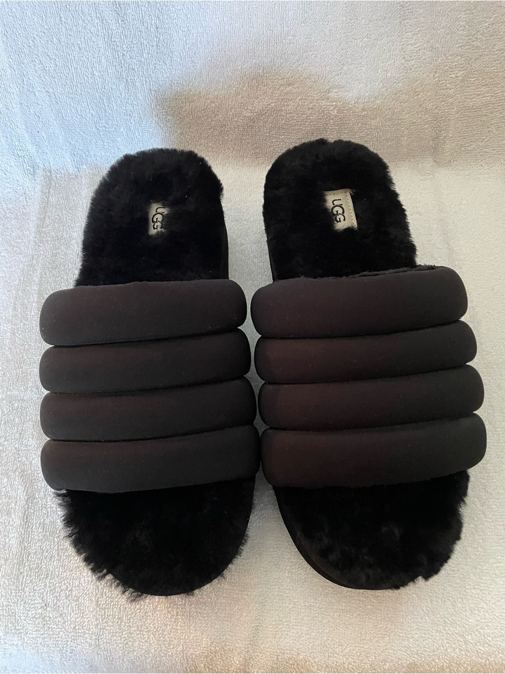UGG - Size 9 Women's Black Shearling Puffer Slide Slippers